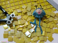 V505R-Sunshine-Yellow_mosaictile_photo
