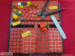 V565B-Red-Christmas_mosaictile-grid