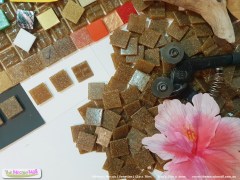 V710A-platypus-brown-mosaictile-photo2