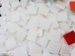V780A-Frosty-White_mosaicglasstile_grainy