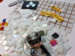 V795A-Pearly-White_mosaicglasstile_photo2